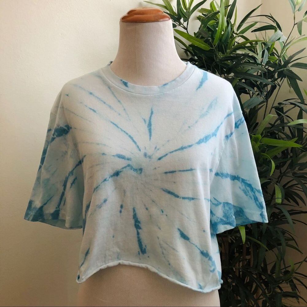 Custom Tie dye Crop top | blue spiral | S/M